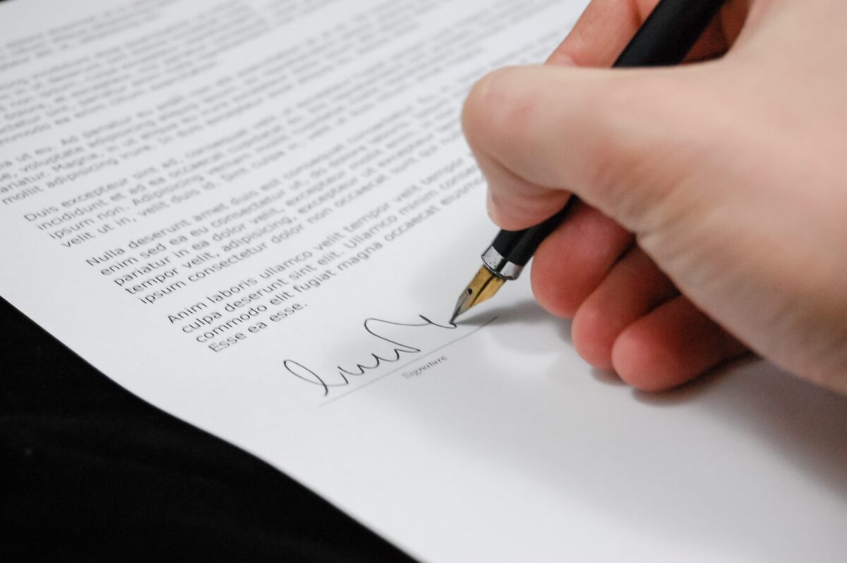 signing legal document